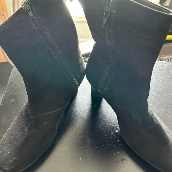 Aravon New Balance Erica Boots Black Suede Casual Mid Calf  Women’s size  9B - Picture 2 of 11